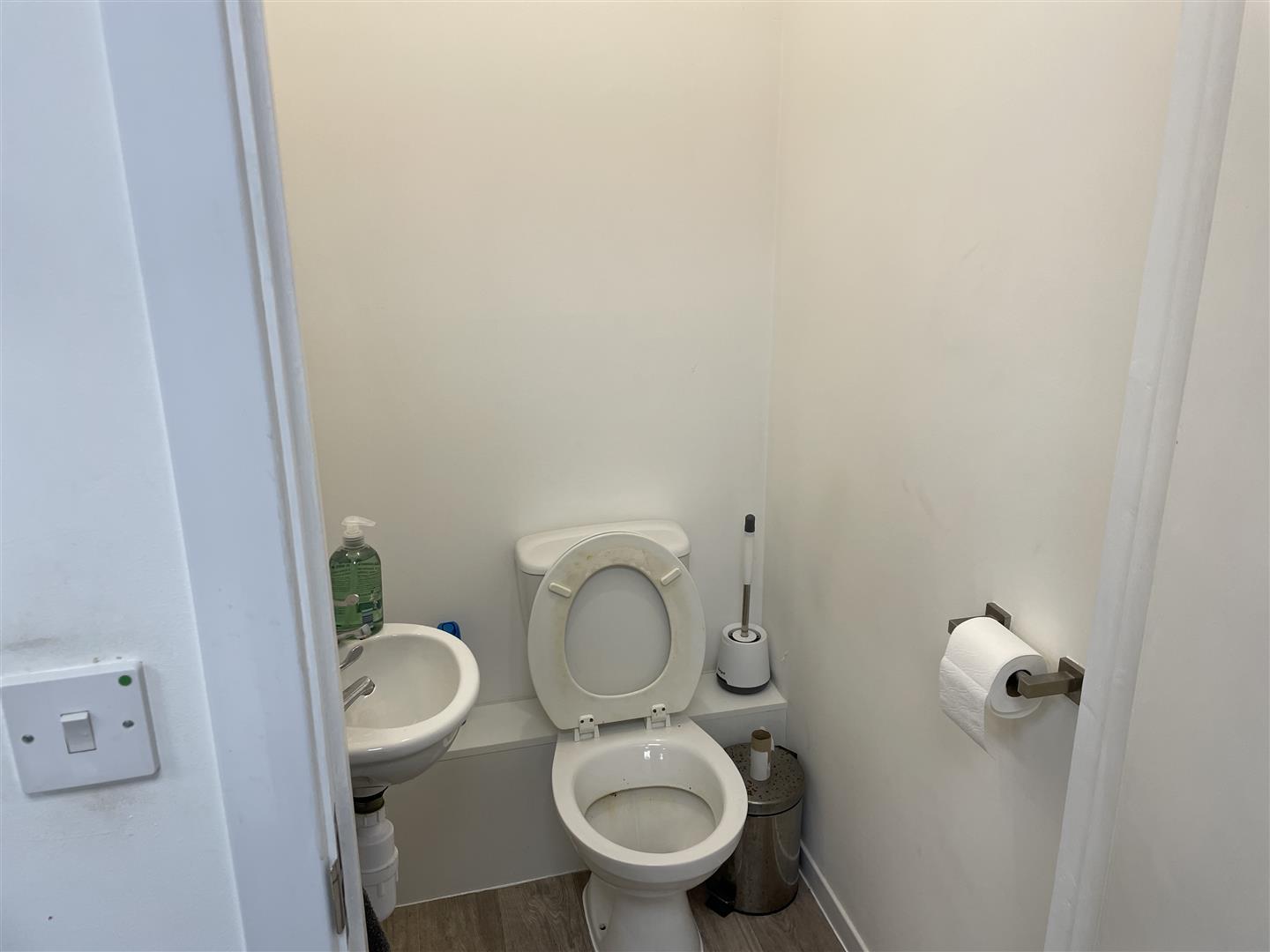 Property Image b2a7e911-e151-4e52-a2c1-dc537001ba7b