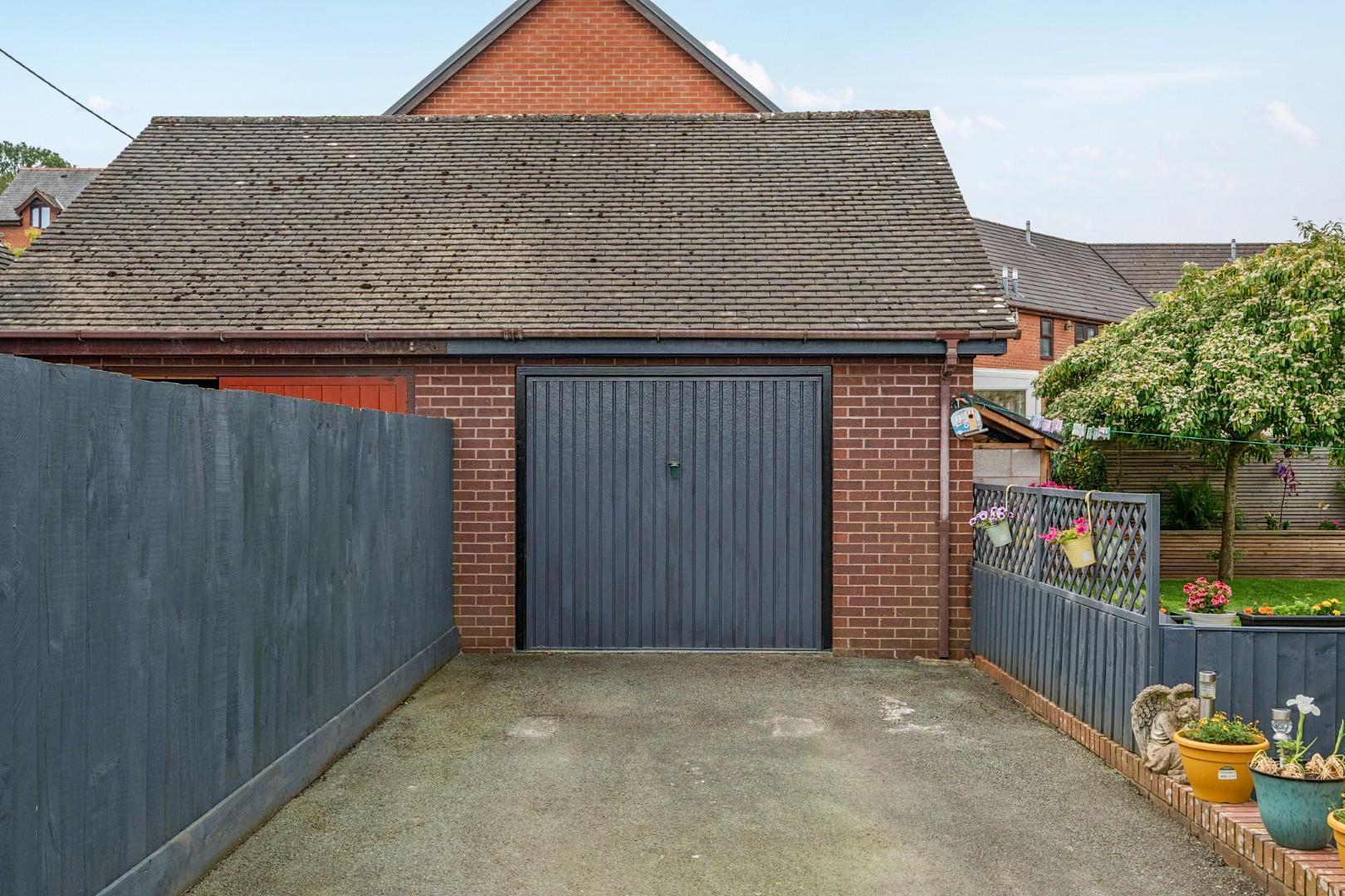 Property Image b2b03abb-c6fa-4087-b50f-e849a07e383f