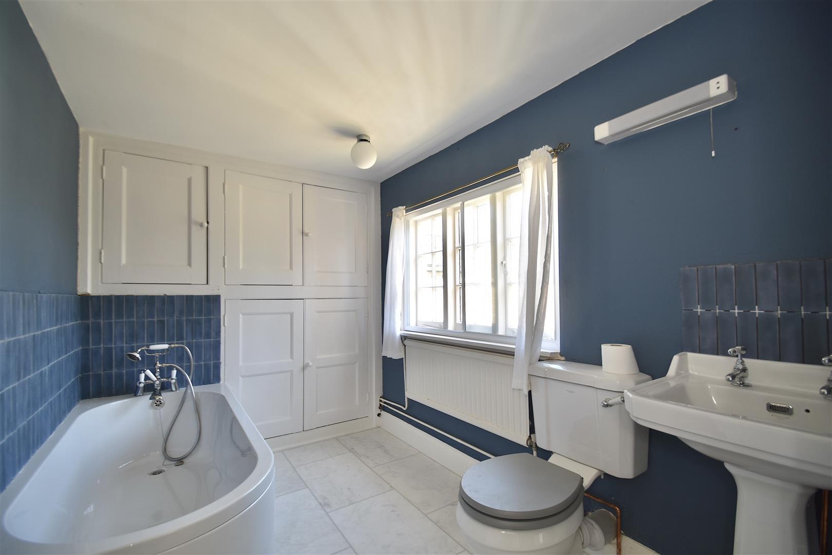 Property Image b2cfc624-bf7a-4270-a4ed-3bce61b67ce0