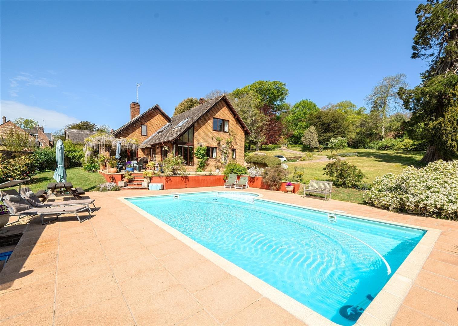 Property Image b2cff715-fe28-4a1d-a273-6e1a5169e92f