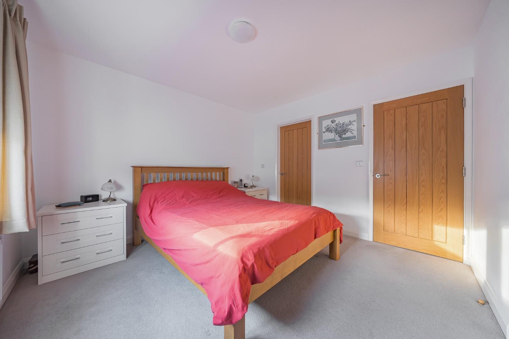 Property Image b2d316f4-7101-491f-8d57-f123148d7f4b
