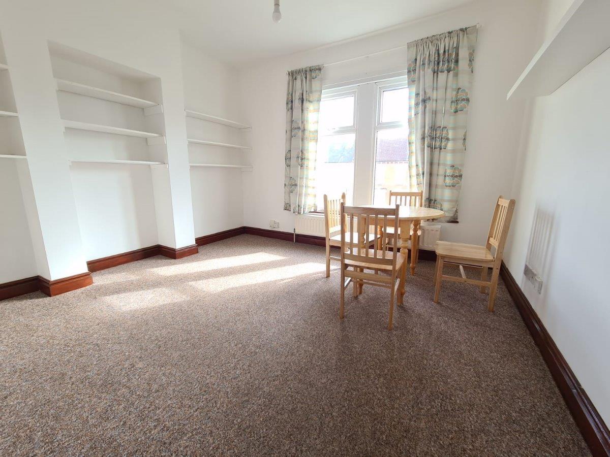 Property Image b2d4ff7f-963e-42e5-93e6-e2d3388b789e