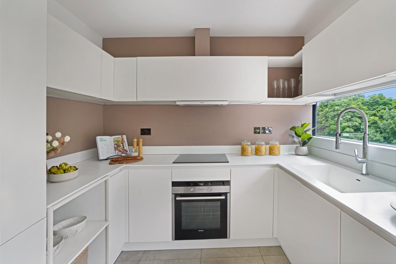 Property Image b2d6f17b-9afe-46c6-afa2-301d90b2534c