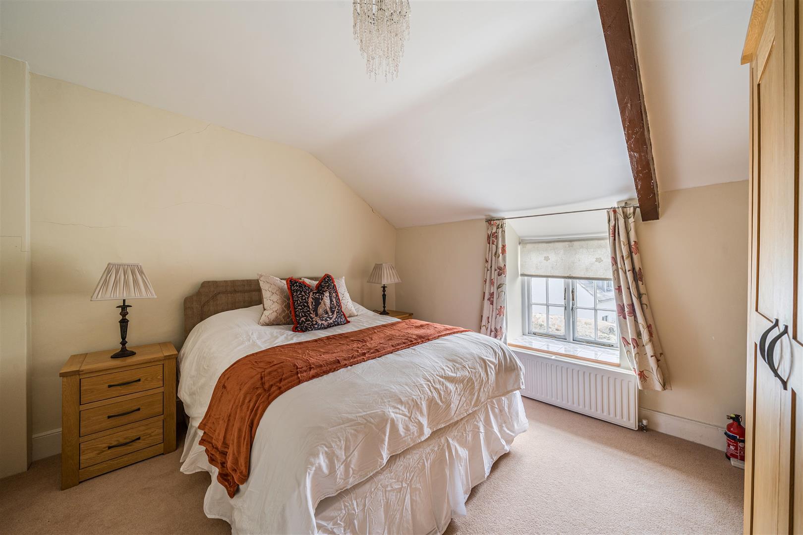 Property Image b2e97f5c-cd49-480e-bac6-5188074e4e95