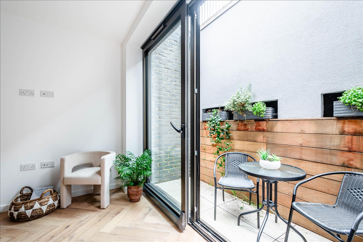 Property Image b2ecc179-437c-41df-886d-60024638ce2c