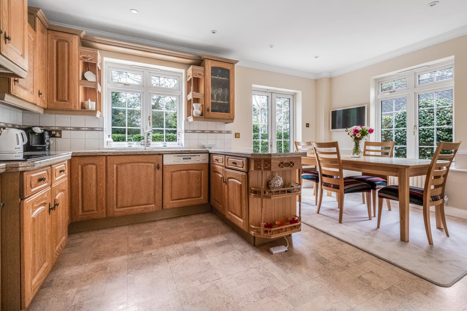 Property Image b2f2555f-3940-46a4-8b0b-7bb098d680be