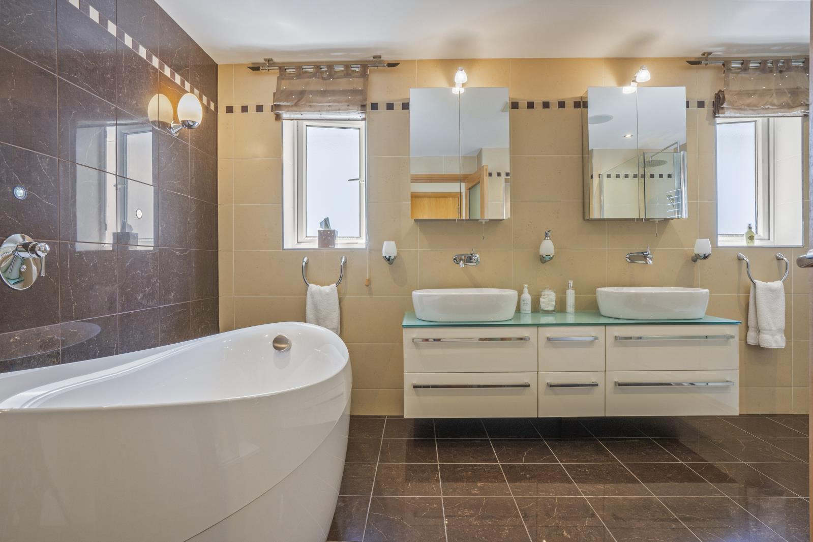 Property Image b2f32385-abca-4e58-8397-51d18fe8b6be
