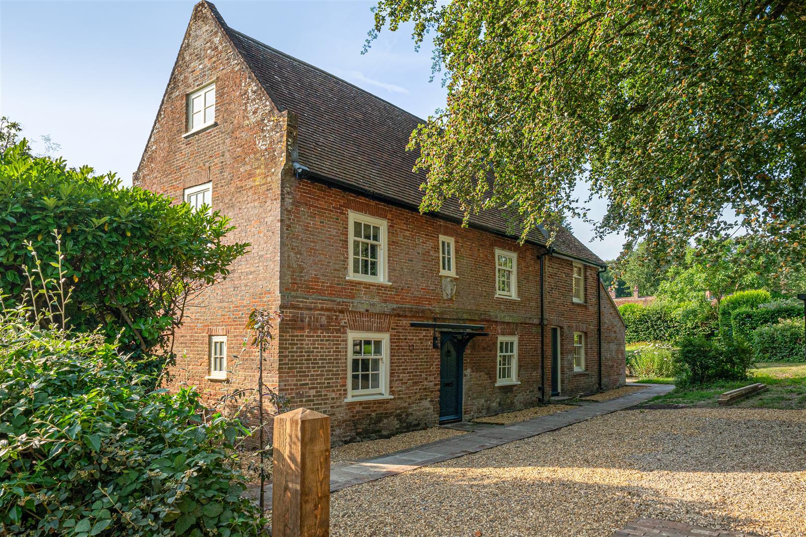 Property Image b2f7efd3-0ccf-44dd-b68a-084d99b464ed