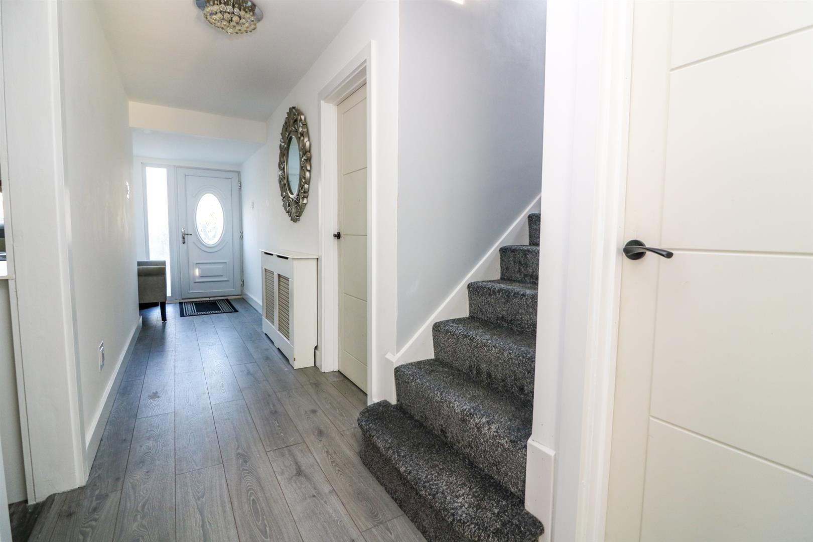 Property Image b3023f93-3f2c-46e5-bb78-0b9a2962e501