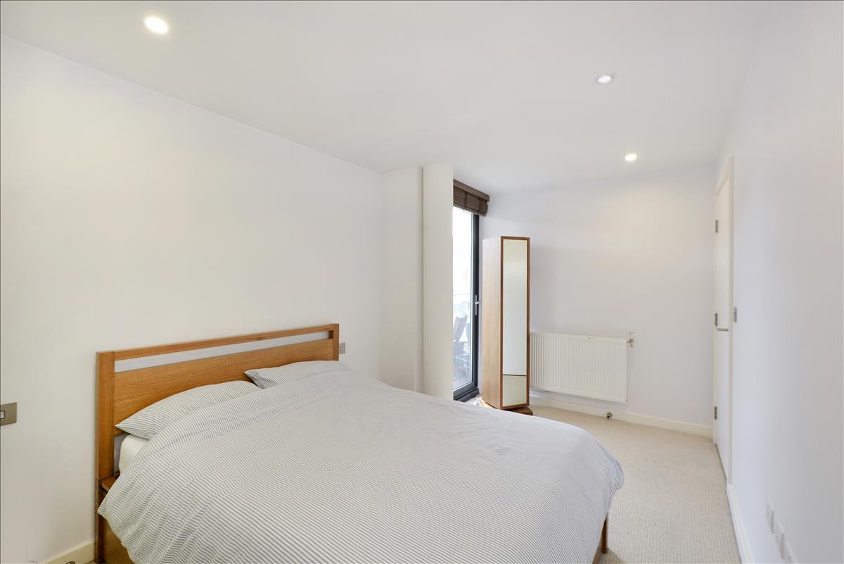 Property Image b3028232-c341-40ee-a140-f9c7d9a6bfbe