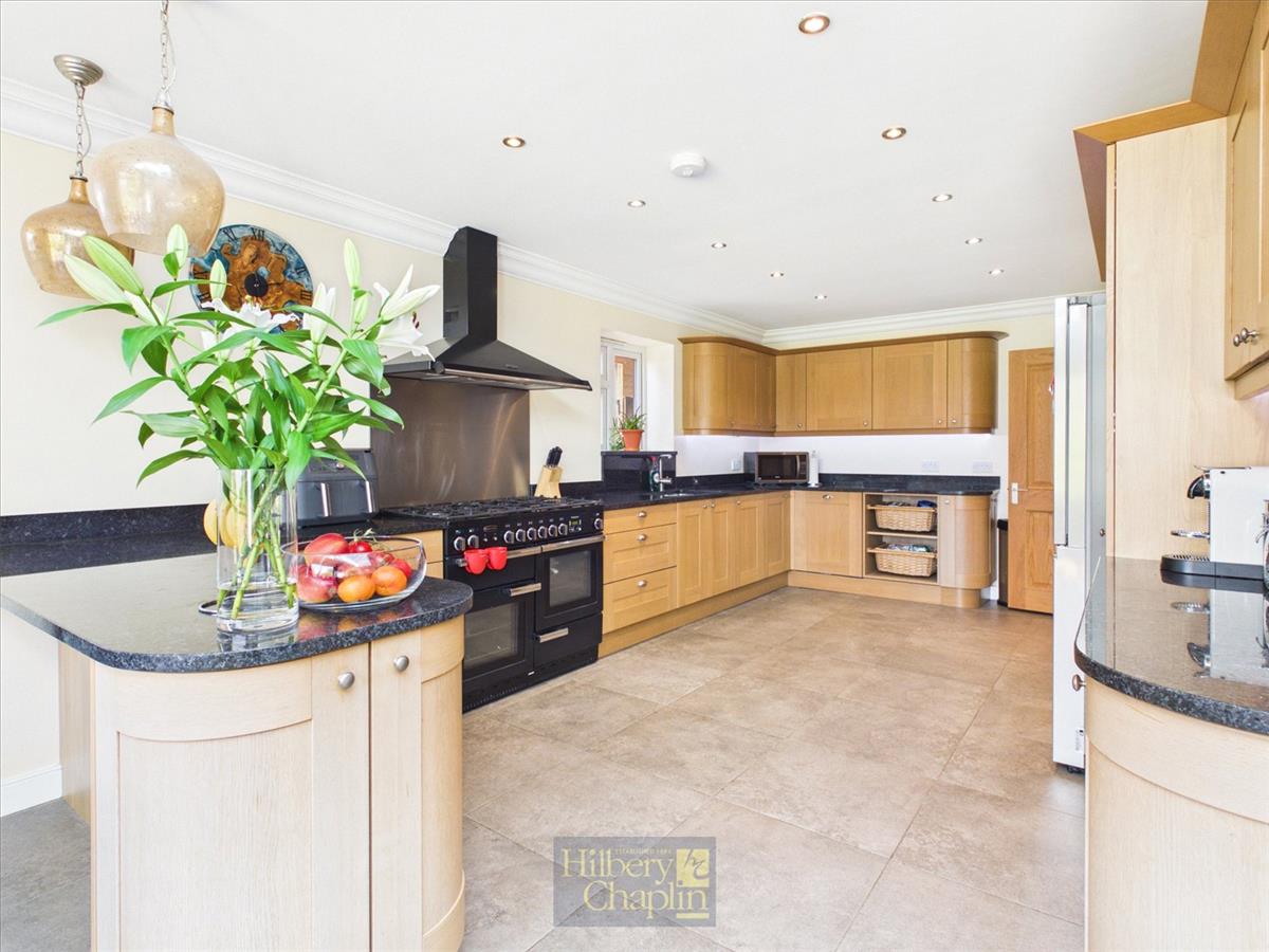 Property Image b3176f05-d224-48a6-a897-5478de5d13a5