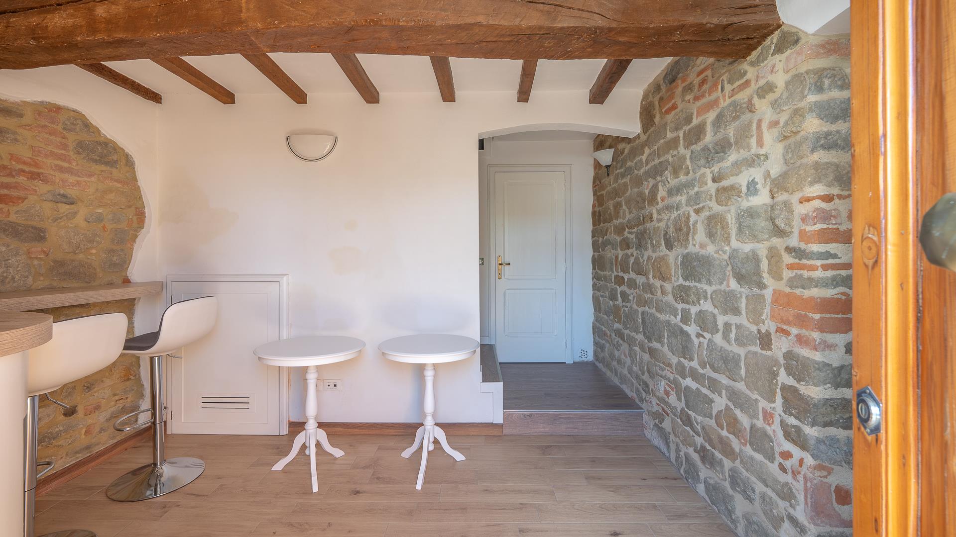 Property Image b31a728d-8a6b-42d9-995c-5869cfce0066