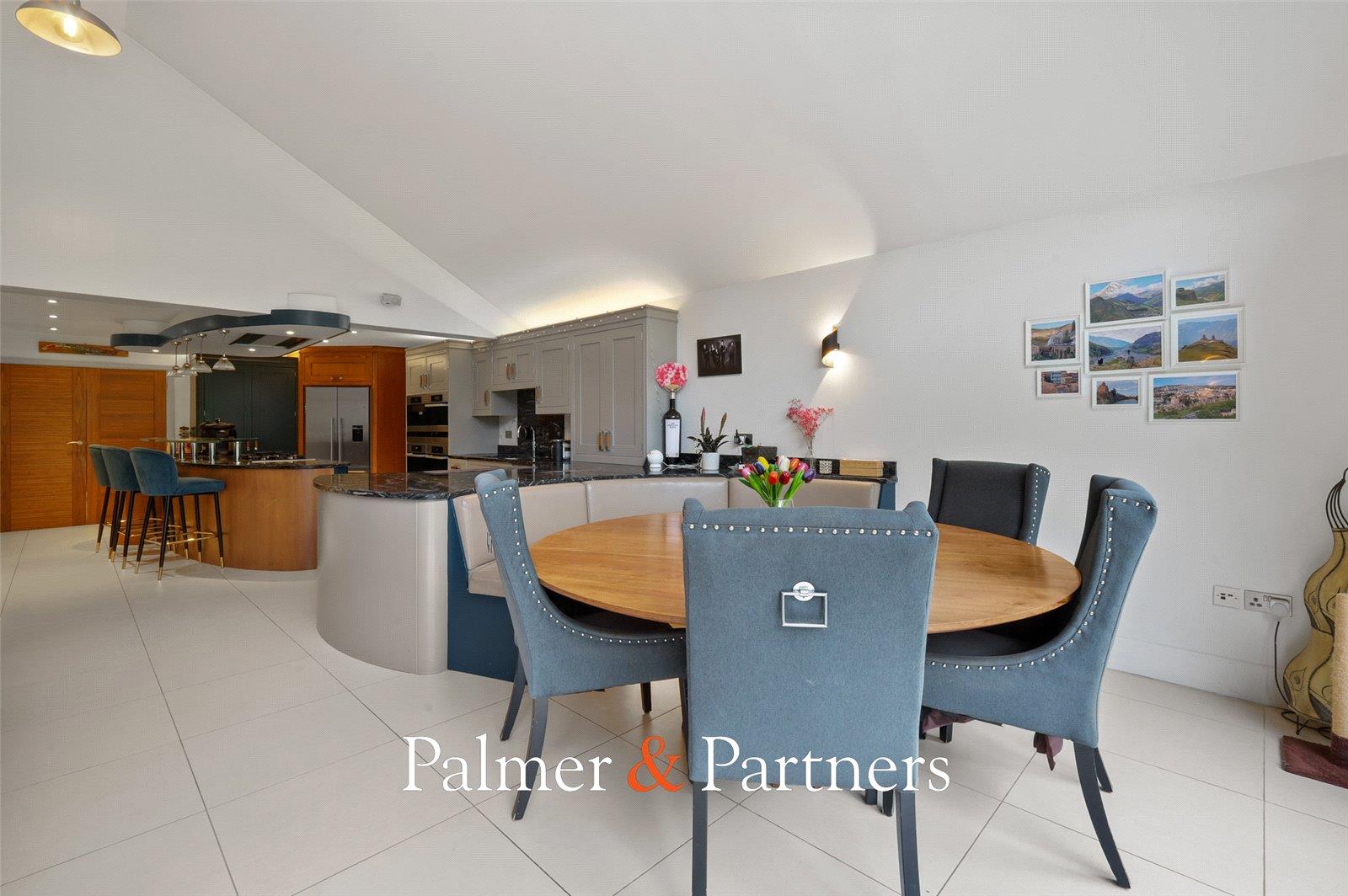 Property Image b3260658-11ef-4ffc-9e37-51c66263544b