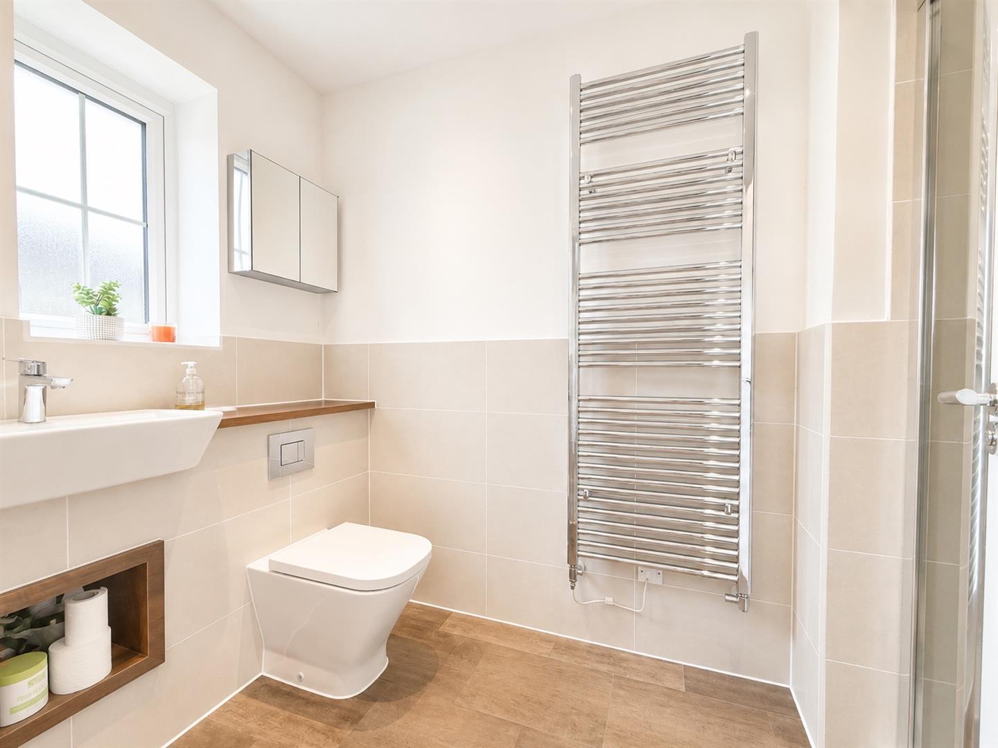 Property Image b32e635f-6cb4-46e0-bde0-7f11c3335c3d