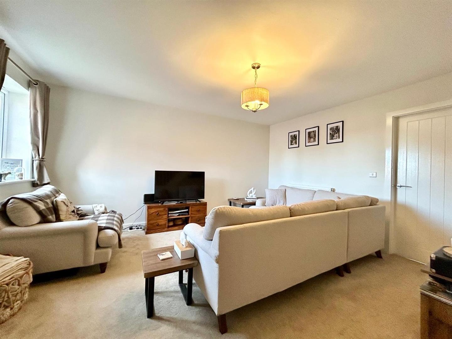 Property Image b32f6e88-a9ed-4591-993d-f946489a824e