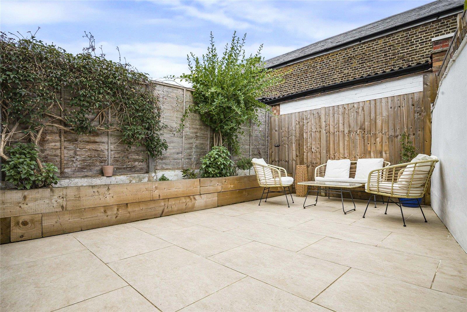 Property Image b332b1bc-e023-4fe8-ba97-36888a176726
