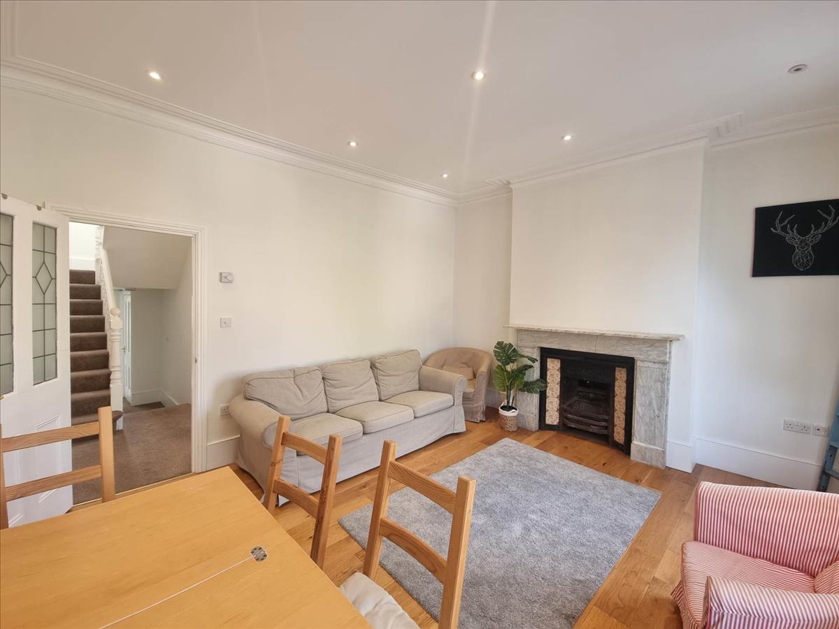 Property Image b335b115-bb02-49fa-9b41-831c336055ae