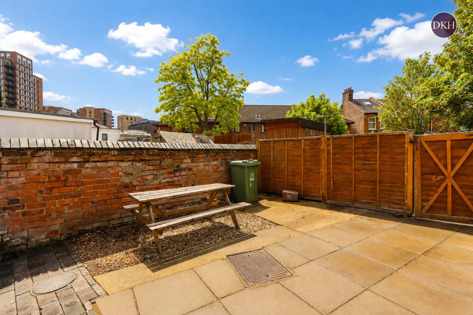 Property Image b3360240-d5ef-4419-a065-9138bc2937eb