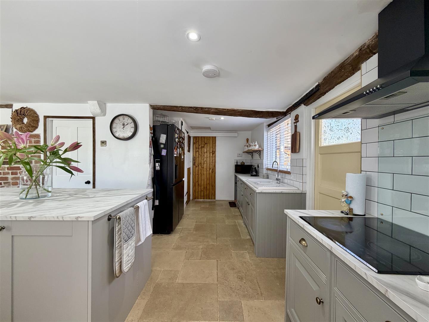 Property Image b337dd00-e7f8-4753-a27f-9c1e43dfbaec