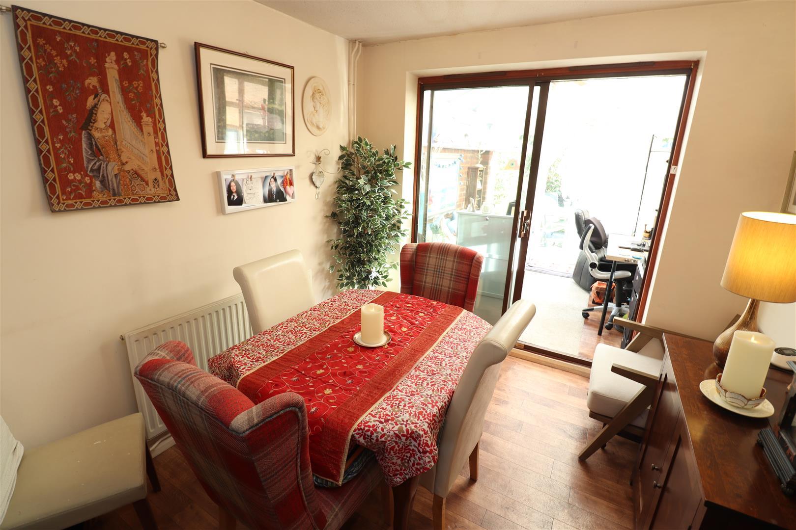 Property Image b3387f71-c683-41a3-9684-fd47b9689210