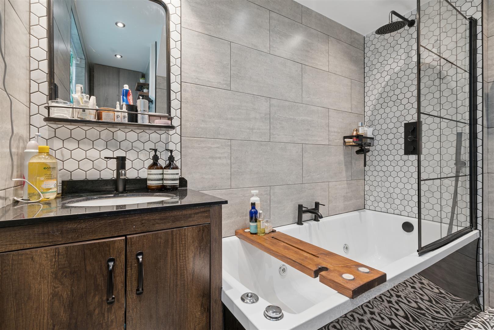 Property Image b339b266-0f33-4ef7-b1c0-b6273553111e