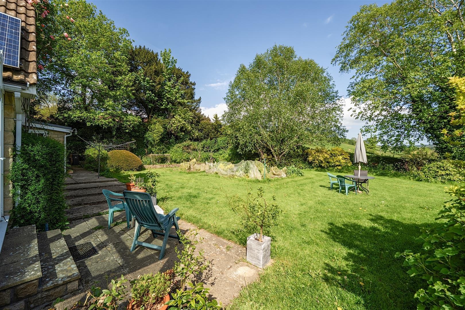 Property Image b339f8b0-337c-4302-8a89-3da09eb1f40b