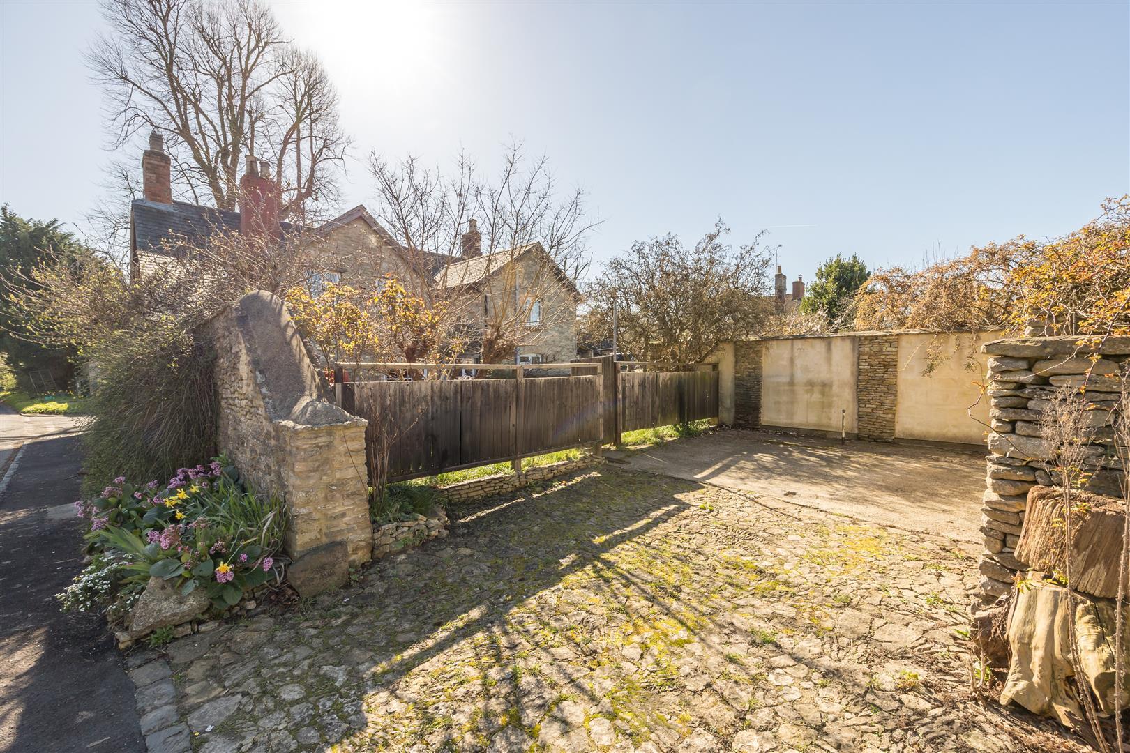 Property Image b347d2c8-d900-45c4-a833-8a93ad91aa10