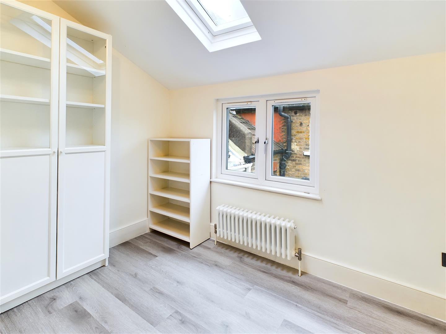 Property Image b35457e3-bf38-46ba-8b0d-1c2c32002986