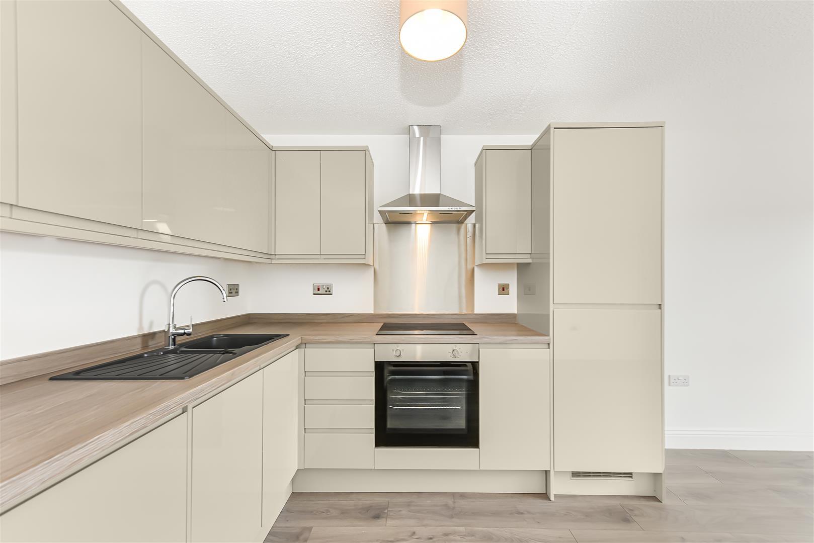 Property Image b35a966e-468d-43f5-a946-7a6d2fcc583d