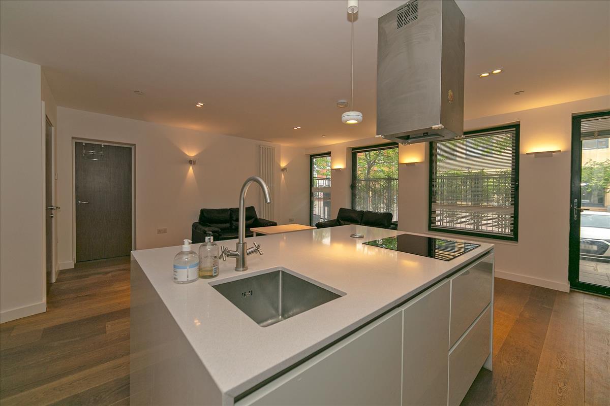Property Image b35f9811-7b5f-4b38-bf52-ab536b713d33