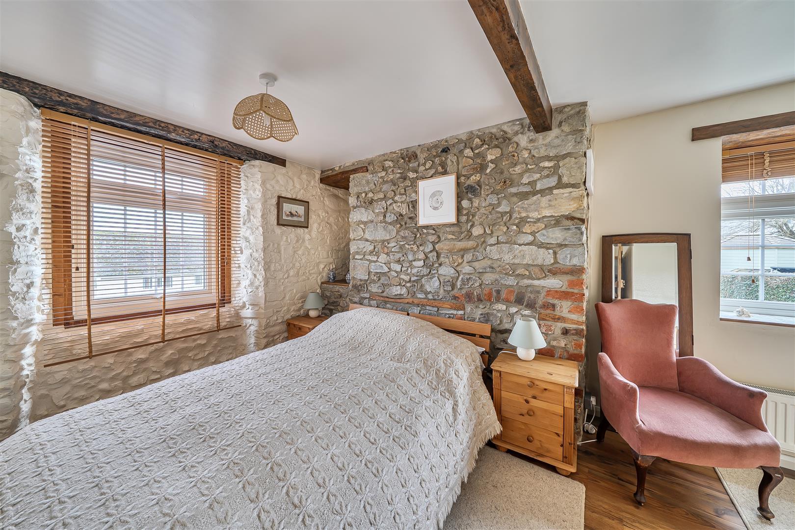 Property Image b37d619c-d832-41af-bd35-517b3aaa1356