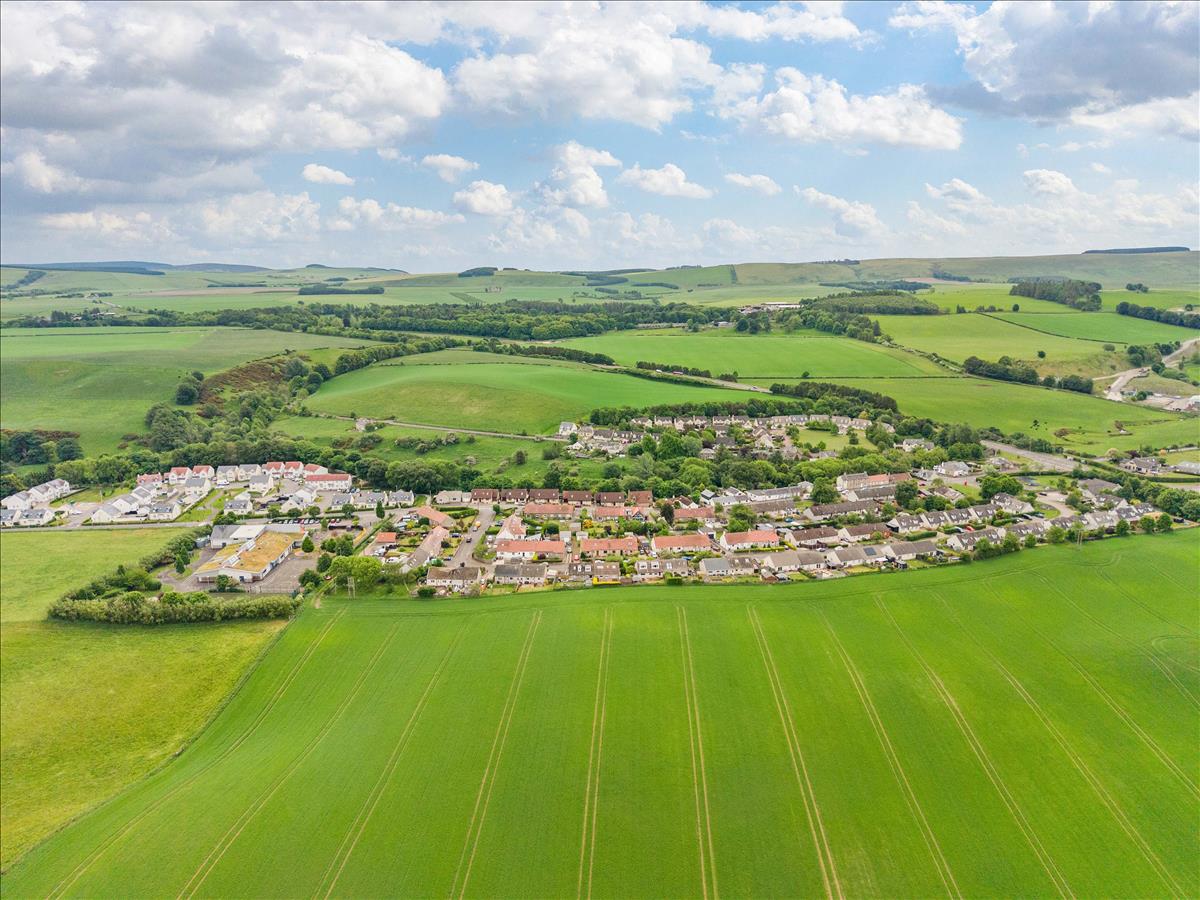 Property Image b380766a-095c-4d33-98c3-88b658cb2f59