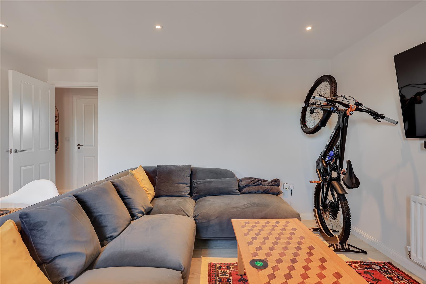 Property Image b38b6aad-4d96-4af6-a1ed-e8c1a4fe4a95