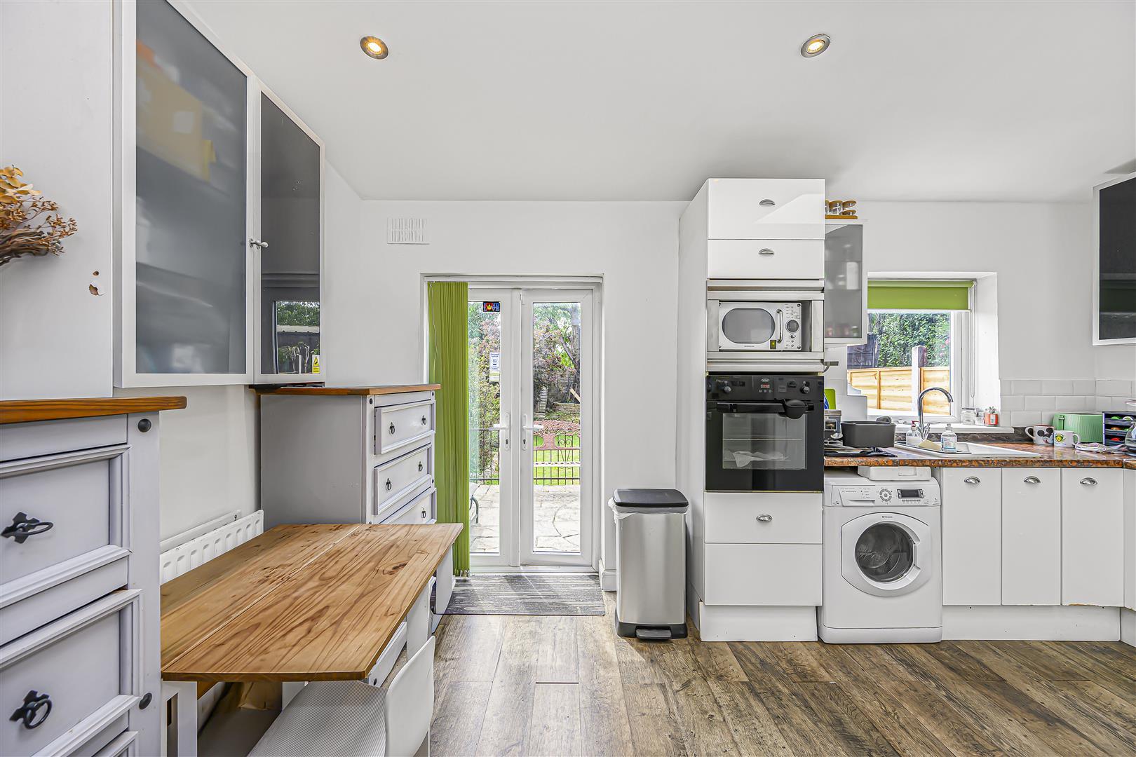Property Image b395a85d-37d7-4bb5-8304-995a68a83b67