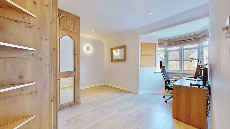 Property Image b396034f-e492-4d86-8648-42d6eab6dd53