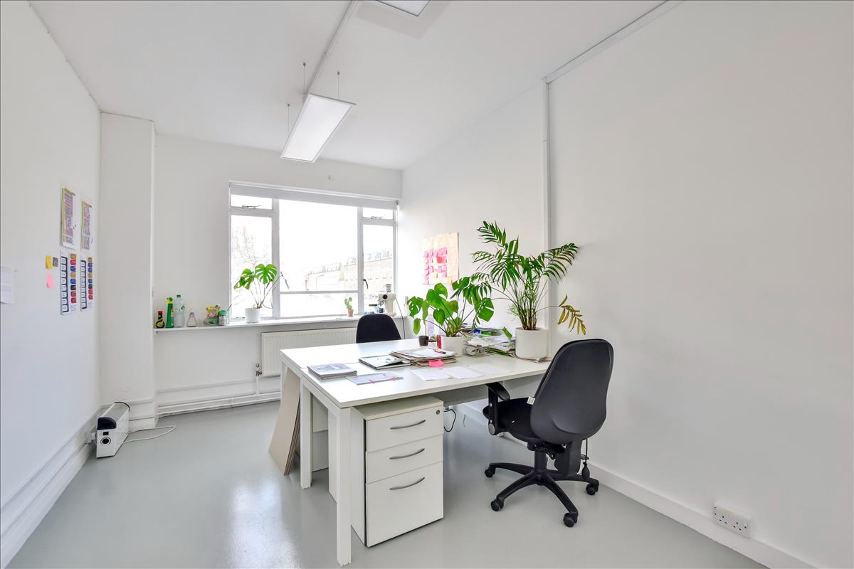 Property Image b3987c90-8c0e-4657-9425-21ef2cdc8c33