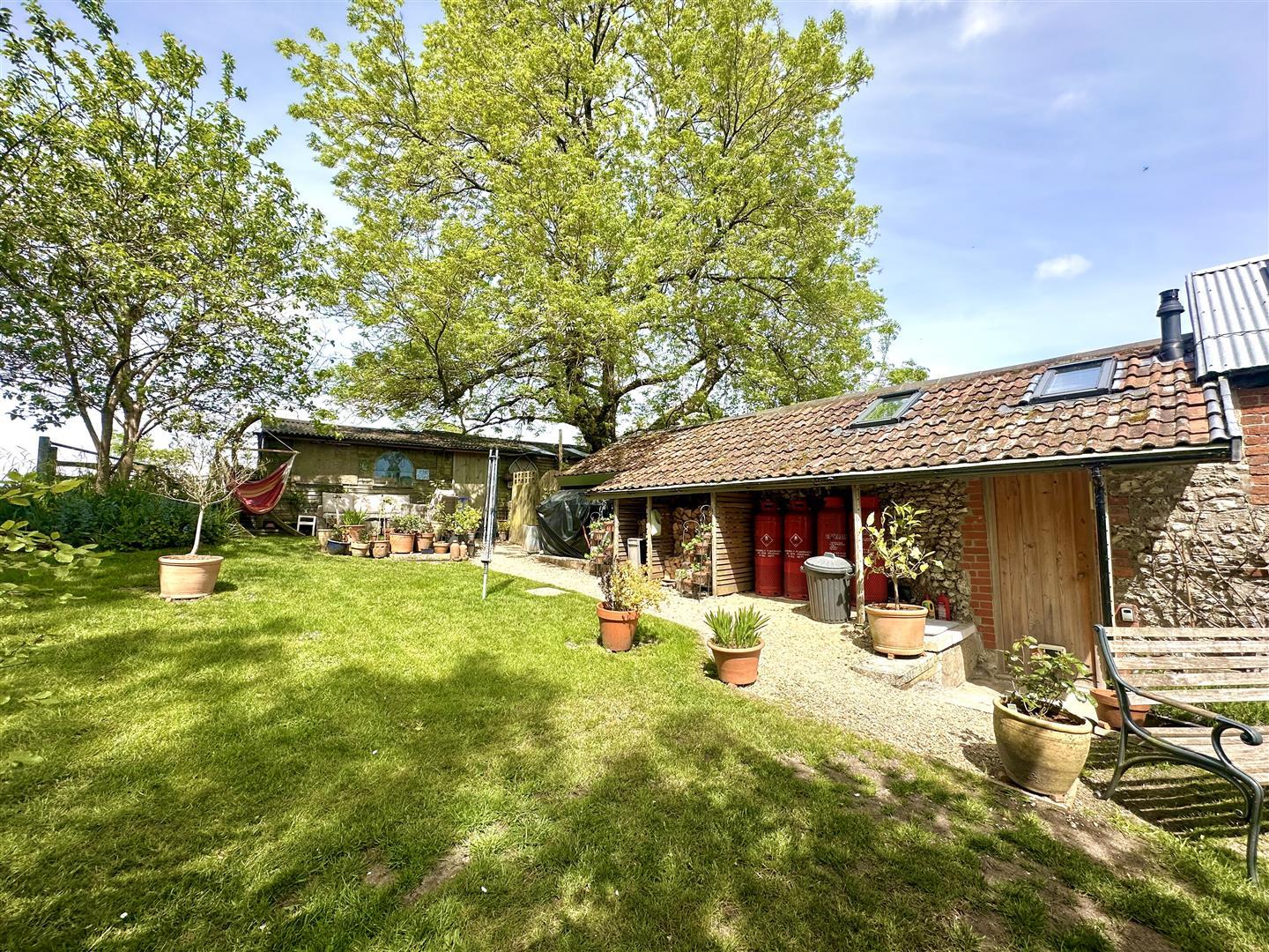 Property Image b3c16d2c-aa77-4525-81e4-053fd48cd507