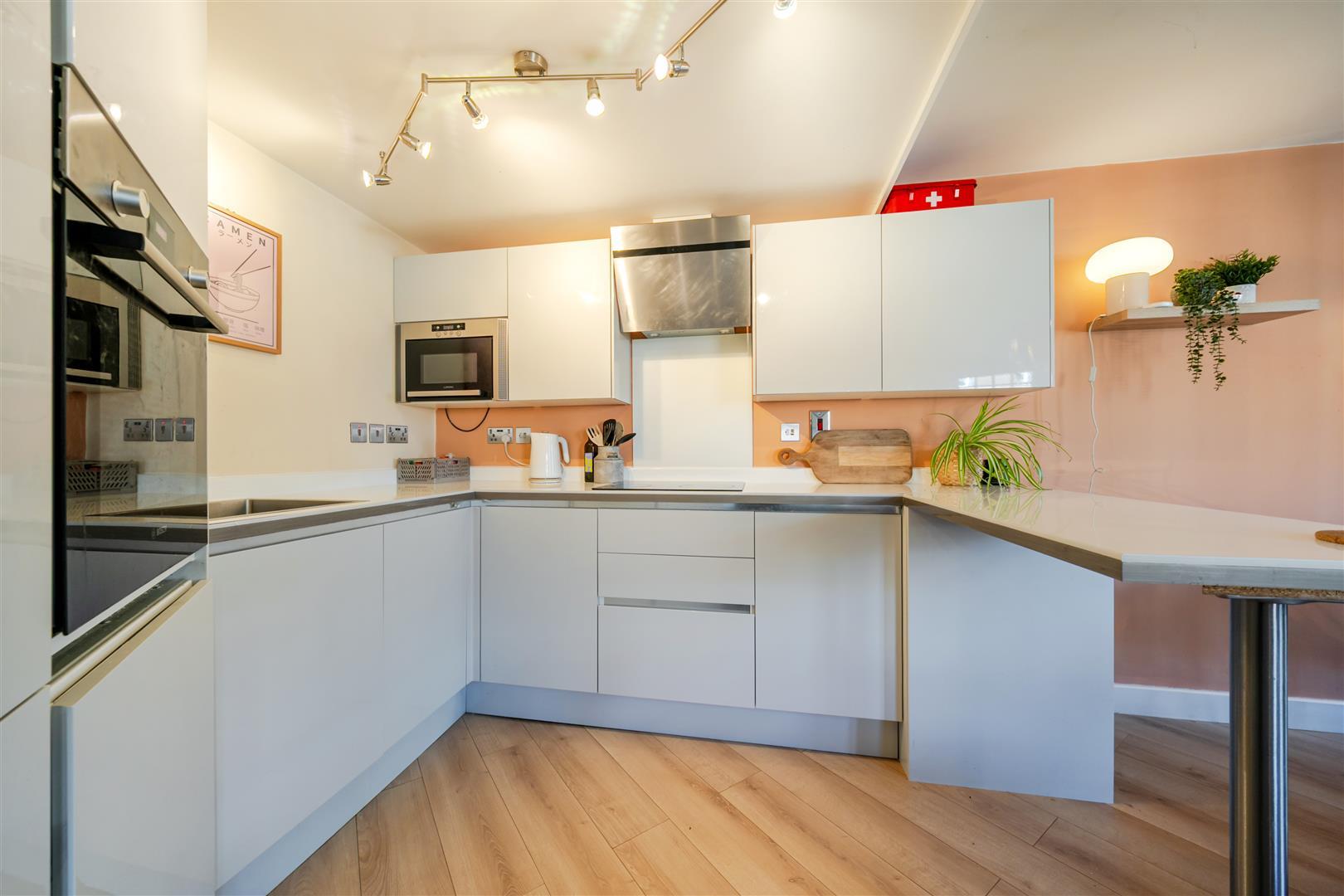 Property Image b3c37bfe-52f9-41a8-8278-f13f25d87ad9