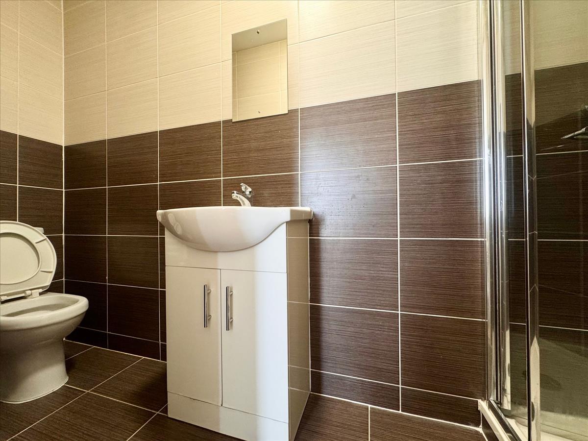 Property Image b3cfe619-b975-47ce-baa7-e2572f231edb