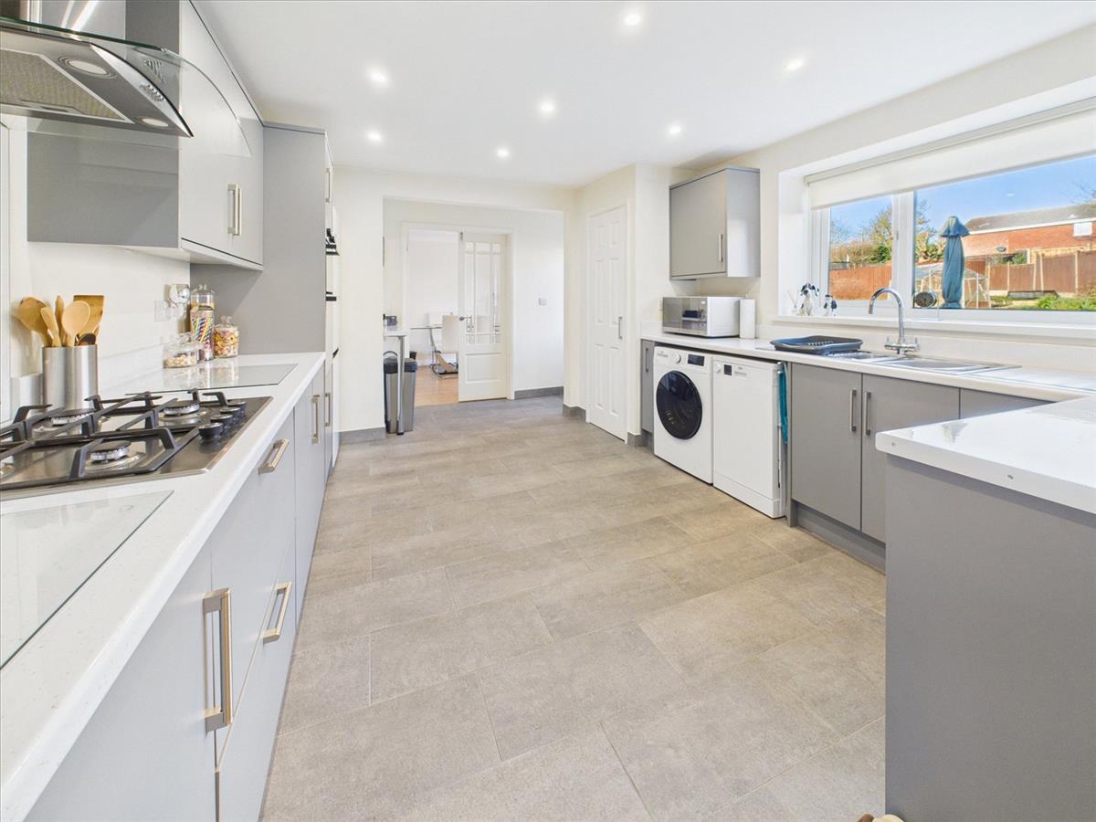 Property Image b3e991dc-137b-46cd-91f1-1e24052035cf