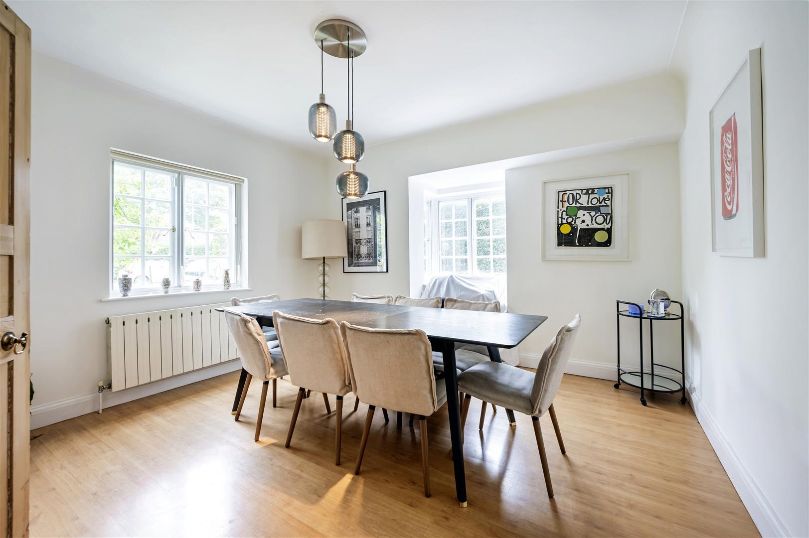 Property Image b3ed0ef8-58c1-4ceb-8a62-43c7a43113f3