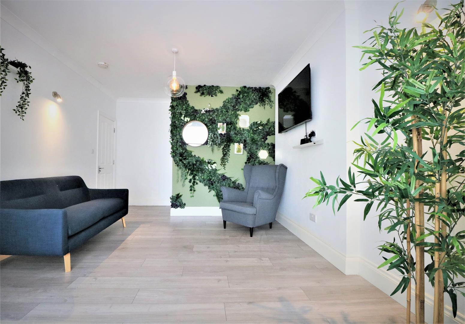 Property Image b3fc1510-ca68-4534-b083-420e10c09b19