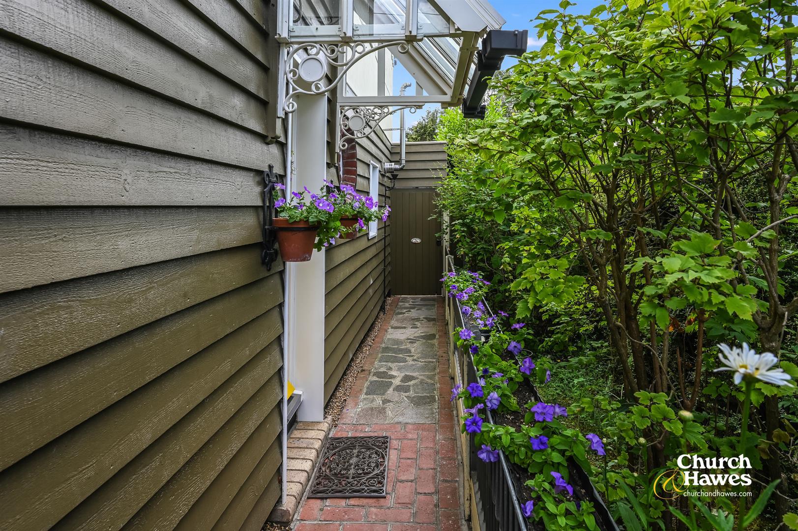 Property Image b3fc2cc1-9b03-40a1-bafd-e95a4fb7f243