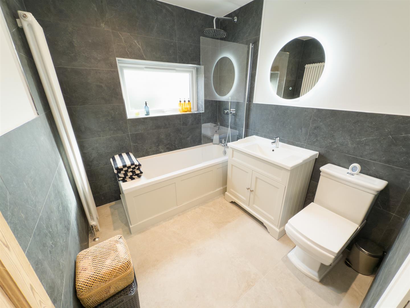 Property Image b3fee4b3-86eb-4ae7-95ed-66dc7982b5e4