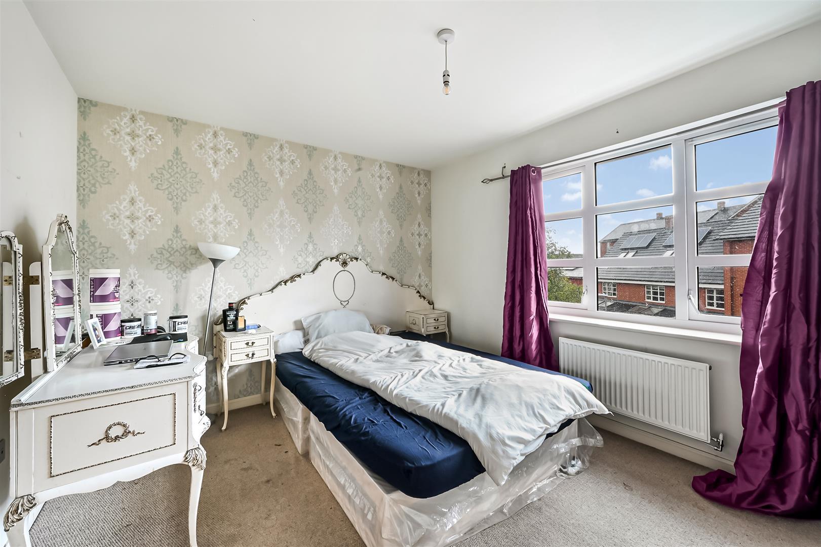 Property Image b4092a17-627b-4d05-8c5d-3f5413cc8c73