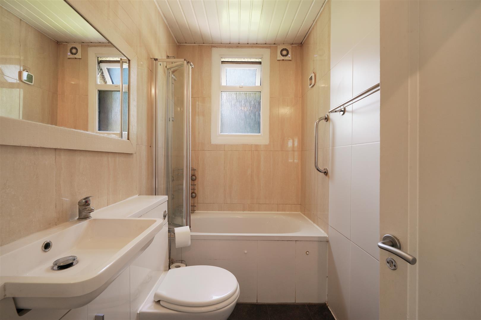 Property Image b4099549-d975-43ee-be7a-b5cddd7ce63d