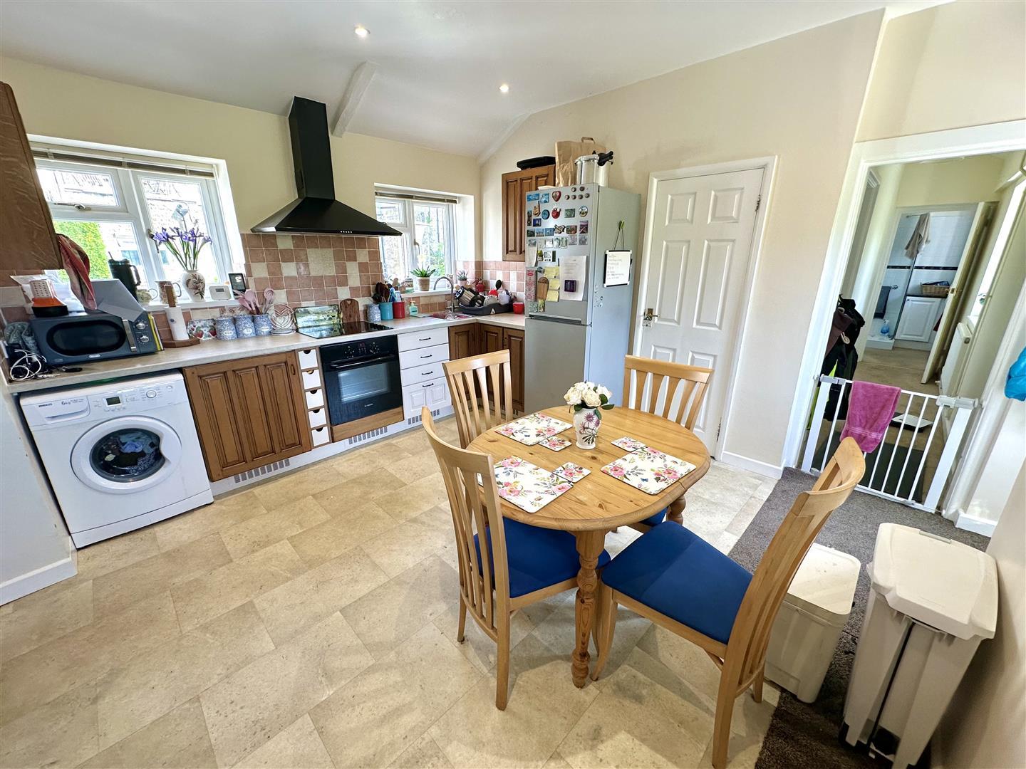 Property Image b4209540-6857-4801-8859-b91d2e793b6d