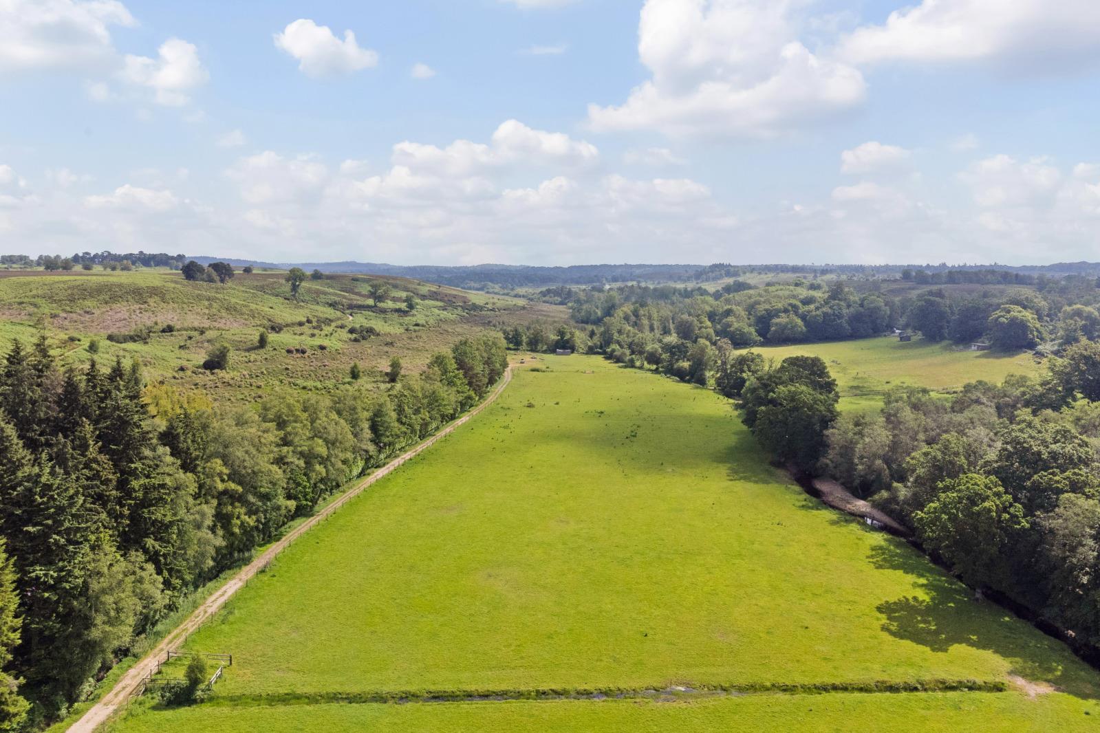 Property Image b428278d-f2a2-4c30-971c-d90dba19a1fb