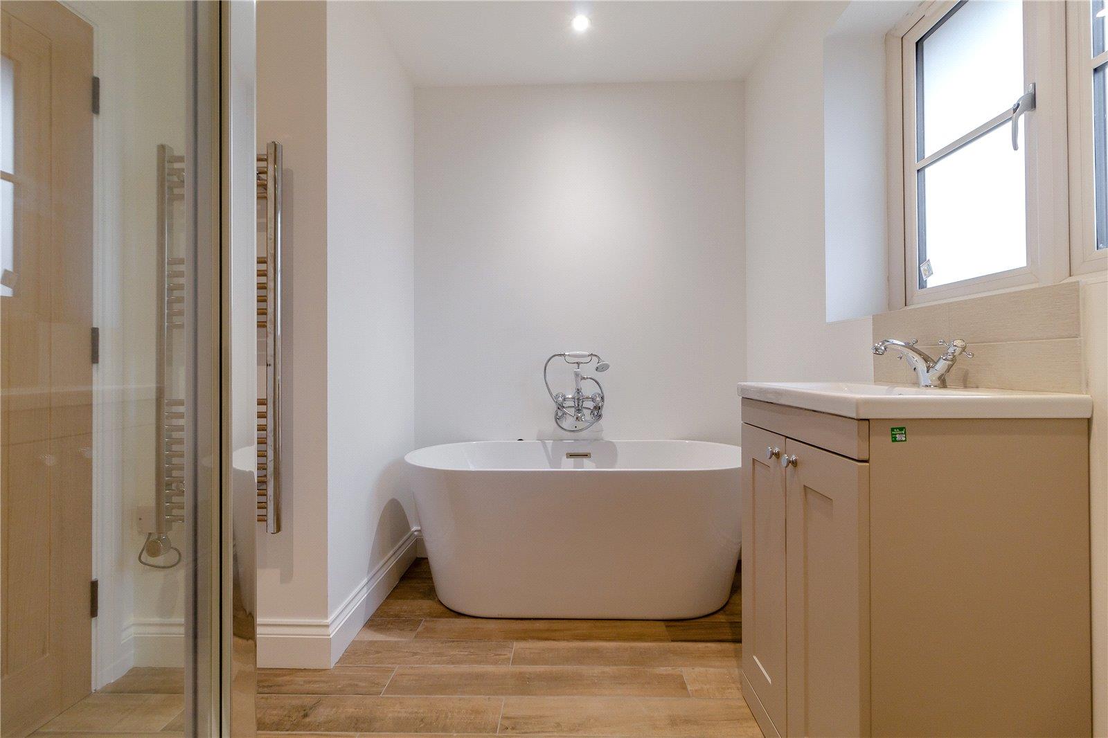 Property Image b435ae26-aae2-4ec1-8b0d-800294068b89