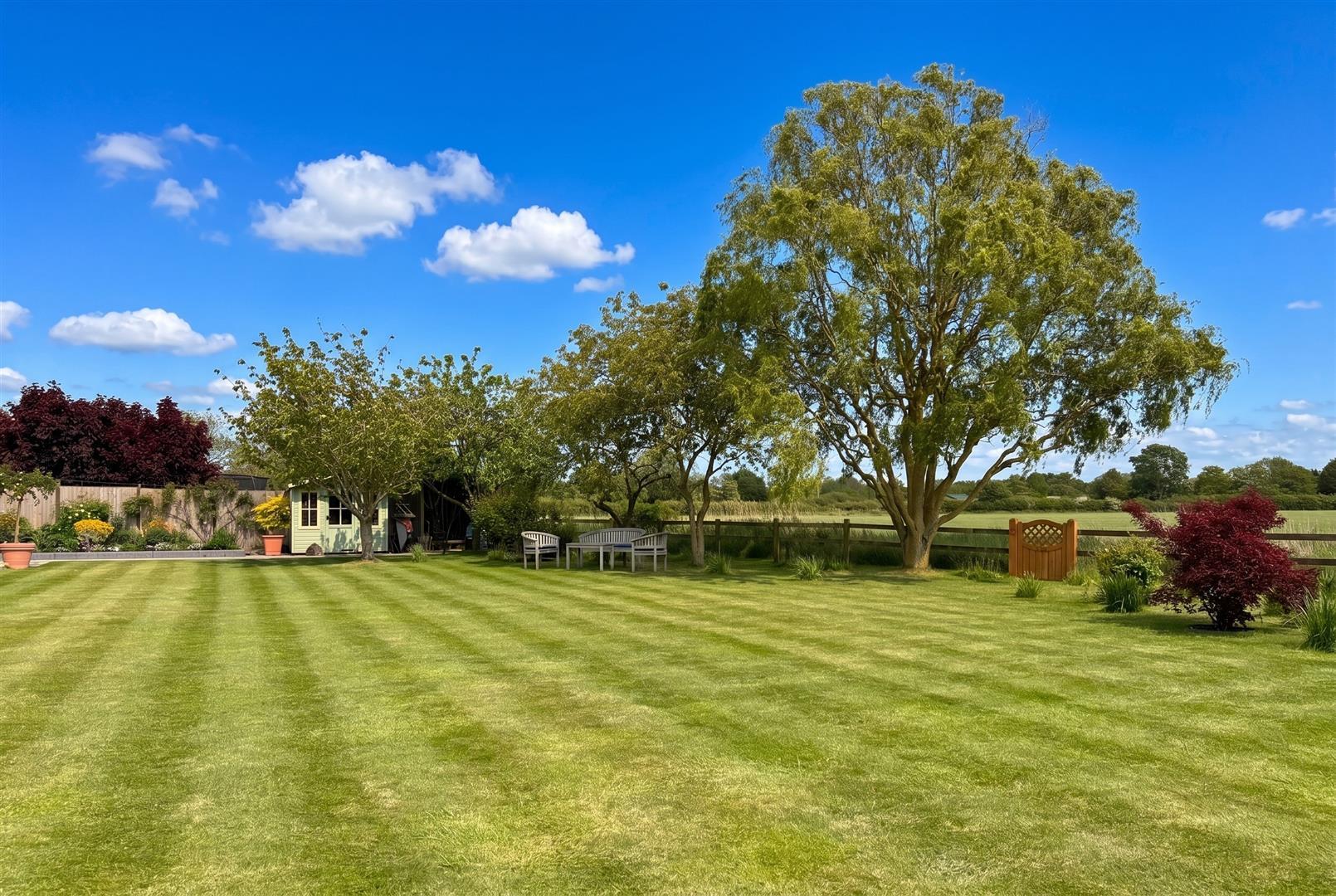 Property Image b43e25a9-8864-434f-8a7a-71f0827bc5a9